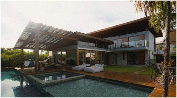 How do You Create Seamless Indoor-Outdoor Transitions?